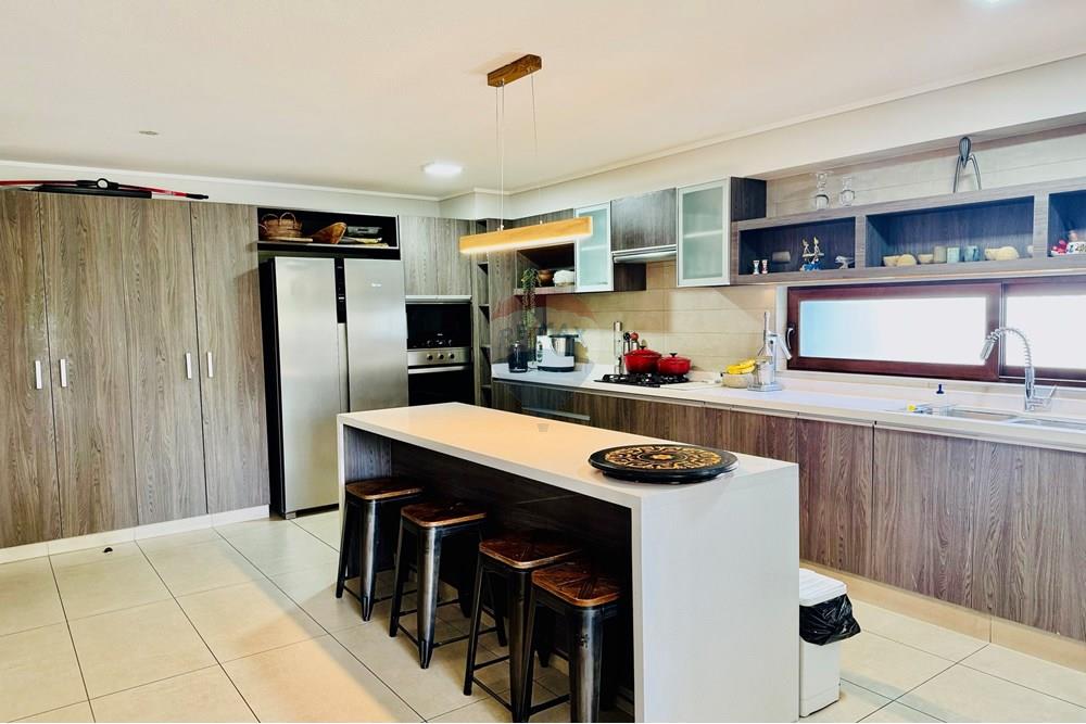 Residential - Stanovanje - Las Condes, Santiago, Metropolitana De Santiago - CL - cocina 3.jpg - 1028018054-381