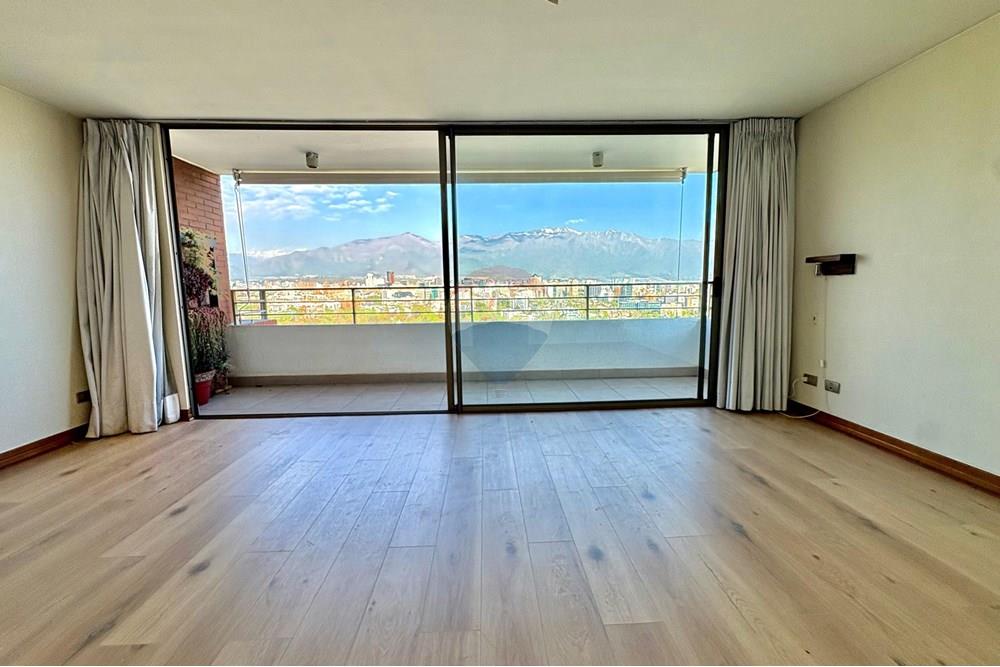 Residential - Stanovanje - Vitacura, Santiago, Metropolitana De Santiago - CL - WhatsApp Image 2025-10-02 at 2.28.49 PM (1).jpeg - 1028096115-6