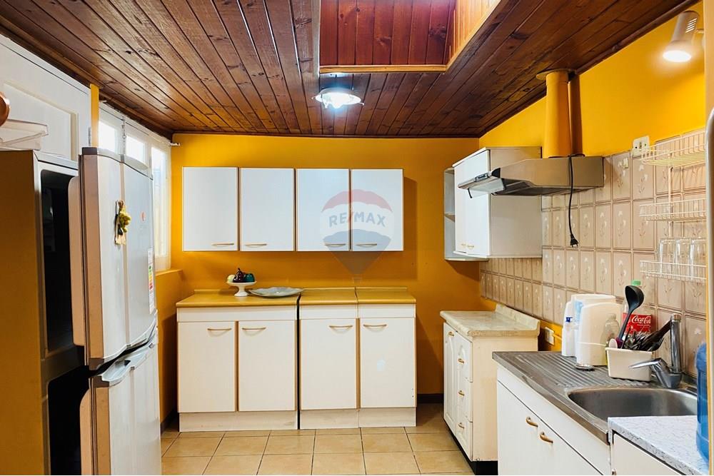 Residential - Отдельно стоящий дом - La Granja, Santiago, Metropolitana De Santiago - CL - IMG_4554.jpg - 1028018342-310