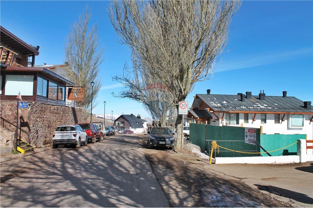 Residenziale - Terreno - Lo Barnechea, Santiago, Metropolitana De Santiago - CL - Altro - 1028109022-1009