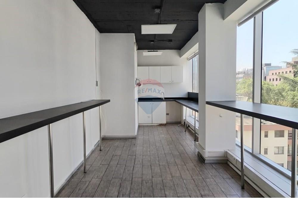 Turunduslik - Kontoripind - Providencia, Santiago, Metropolitana De Santiago - CL - WhatsApp Image 2025-10-14 at 13.16.13.jpeg - 1028036052-361