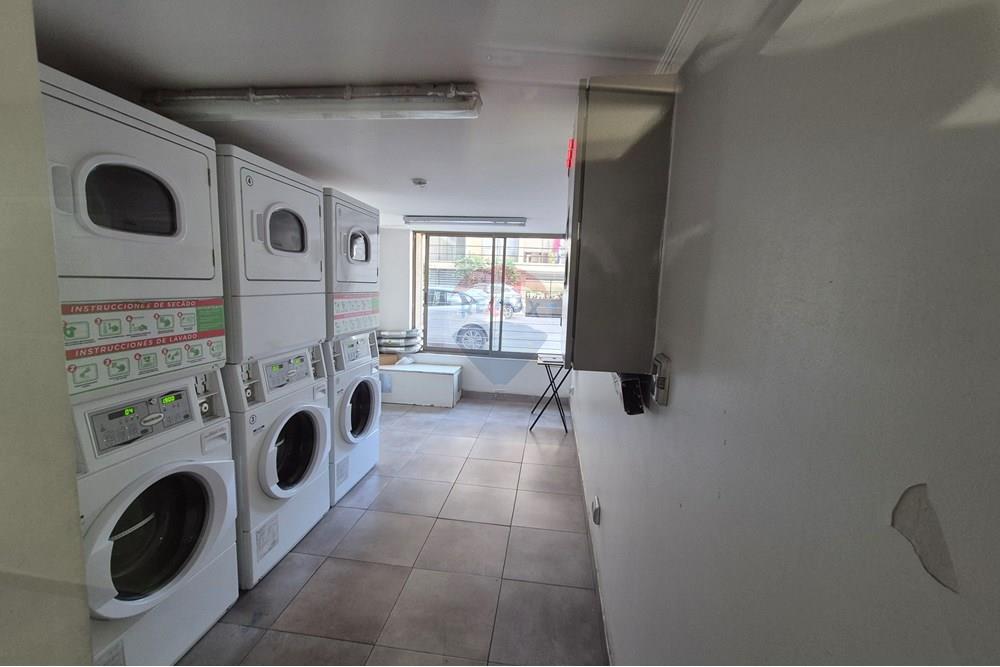 Residential - Stanovanje - Santiago, Santiago, Metropolitana De Santiago - CL - 20251003_123203.jpg - 1028057172-7