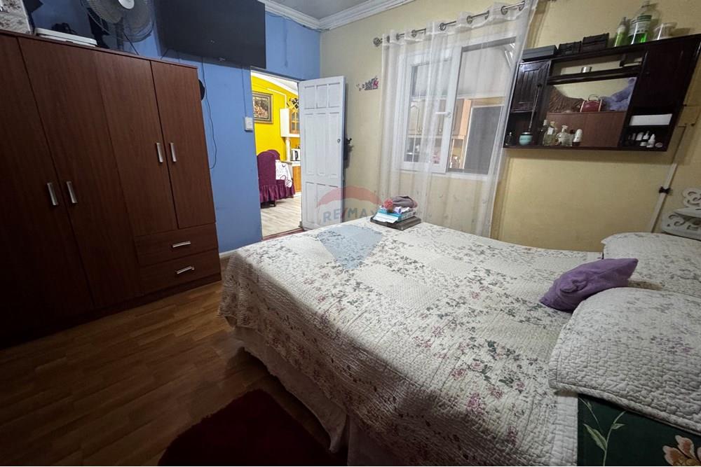 Elamine - Eramu - Santiago, Santiago, Metropolitana De Santiago - CL - IMG_4606.jpg - 1028037167-1395