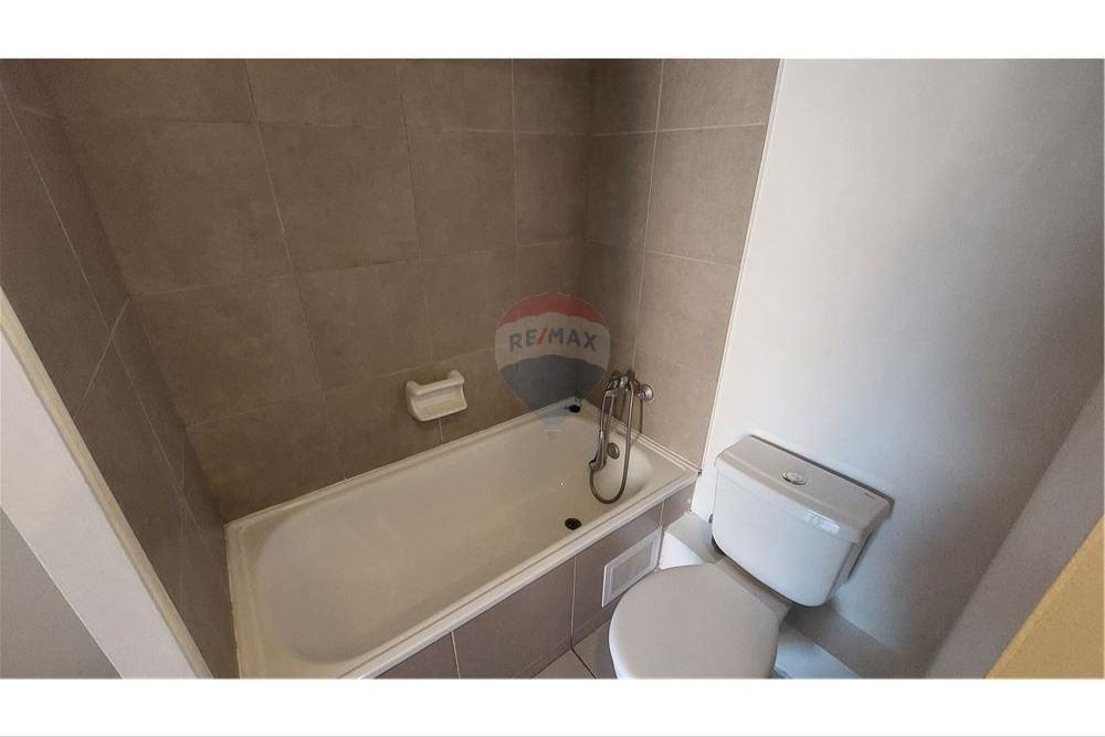 Residential - Stanovanje - Estación Central, Santiago, Metropolitana De Santiago - CL - 12 - 1028036023-437