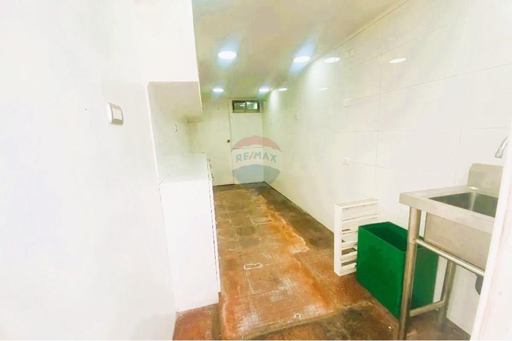 באזור מגורים - בית פרטי - La Florida, Santiago, Metropolitana De Santiago - CL - 16 (2).jpg - 1028037200-25