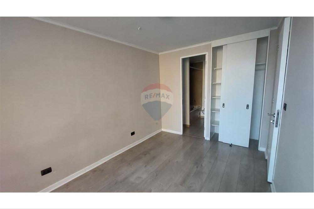 Residential - Stanovanje - Estación Central, Santiago, Metropolitana De Santiago - CL - 10 - 1028036023-437