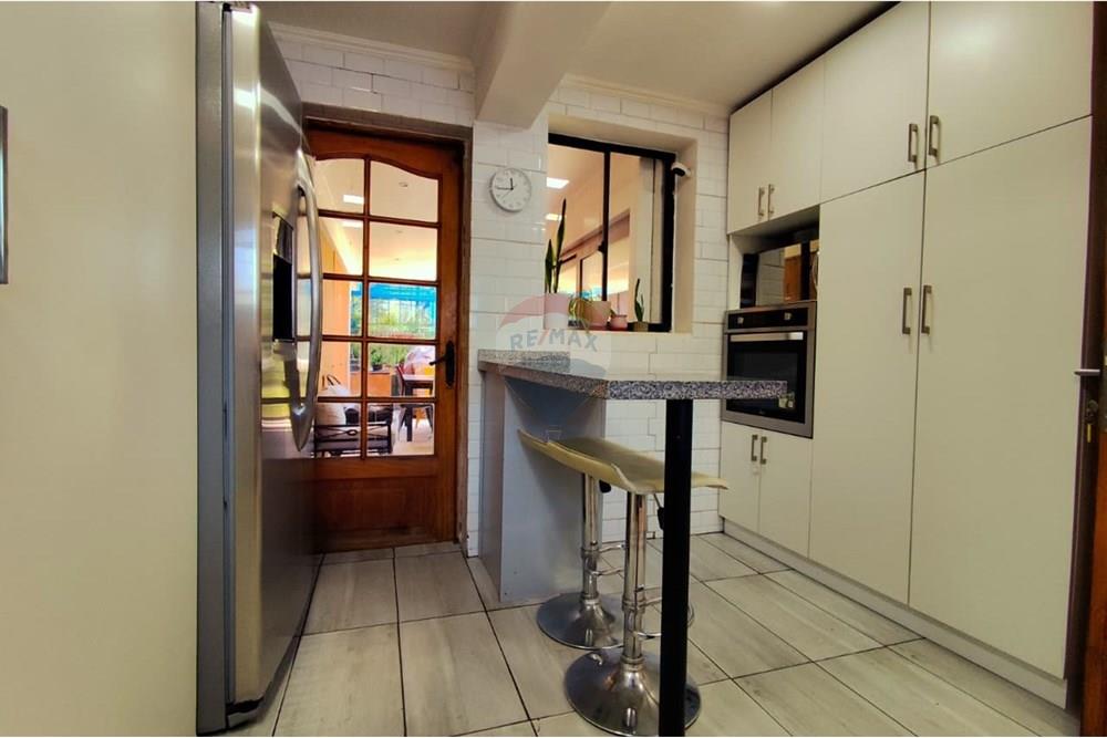 Residential - Rumah Terpisah - La Reina, Santiago, Metropolitana De Santiago - CL - IMG-20250925-WA0046.jpg - 1028100011-168