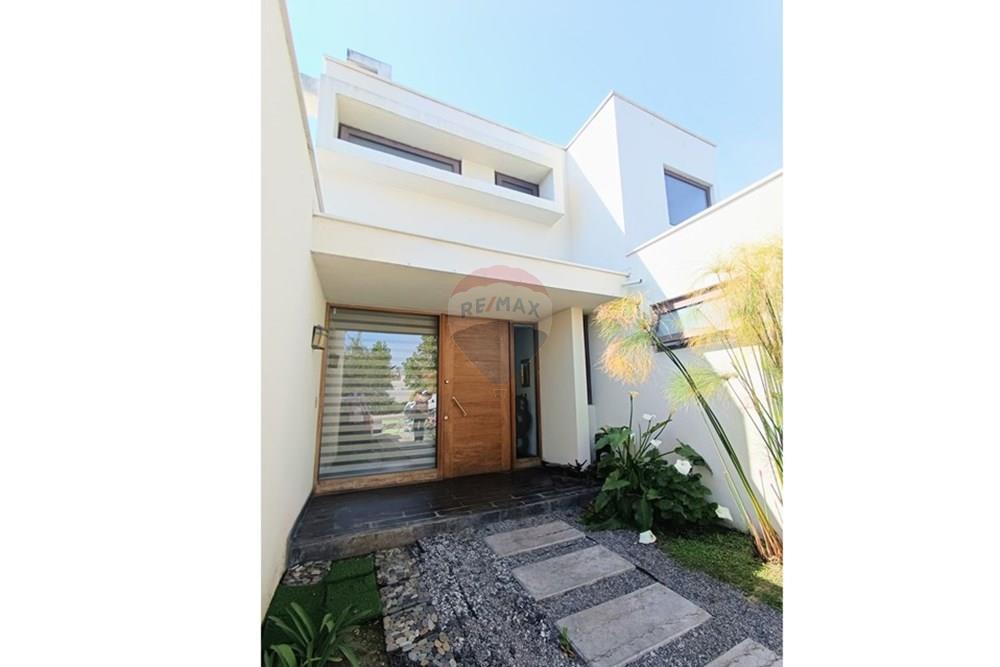 Residential - House - Colina, Chacabuco, Metropolitana De Santiago - CL - Frontis Casa.jpg - 1028096063-31