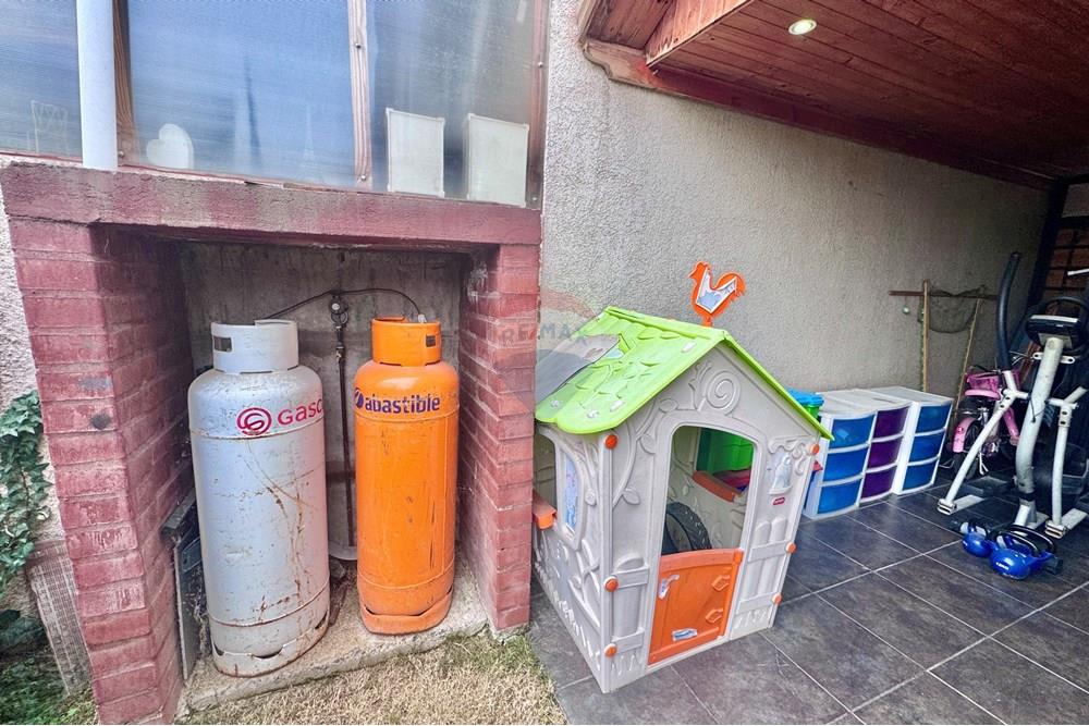 Жилищен - Къща - Maipú, Santiago, Metropolitana De Santiago - CL - IMG_8337.jpg - Гараж - 1028018291-704