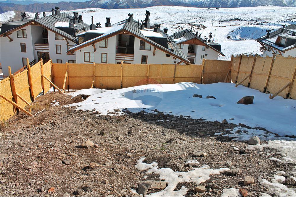 Residenziale - Terreno - Lo Barnechea, Santiago, Metropolitana De Santiago - CL - Altro - 1028109022-1009