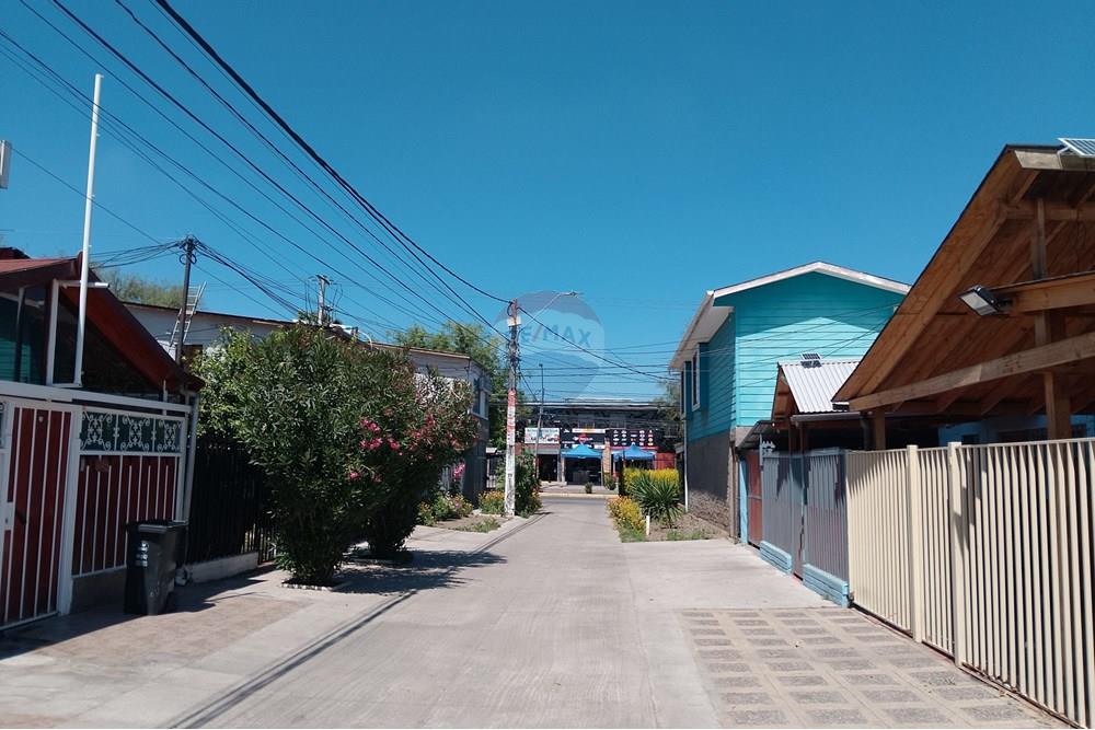 Residential - Hus - Pudahuel, Santiago, Metropolitana De Santiago - CL - 15.jpeg - 1028050105-570