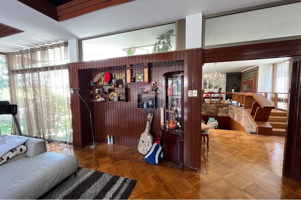 Residential - Hus - Providencia, Santiago, Metropolitana De Santiago - CL - 3408447f-ada4-4f6f-b4a5-9ed4000e9dd5.jpeg - 1028100039-95