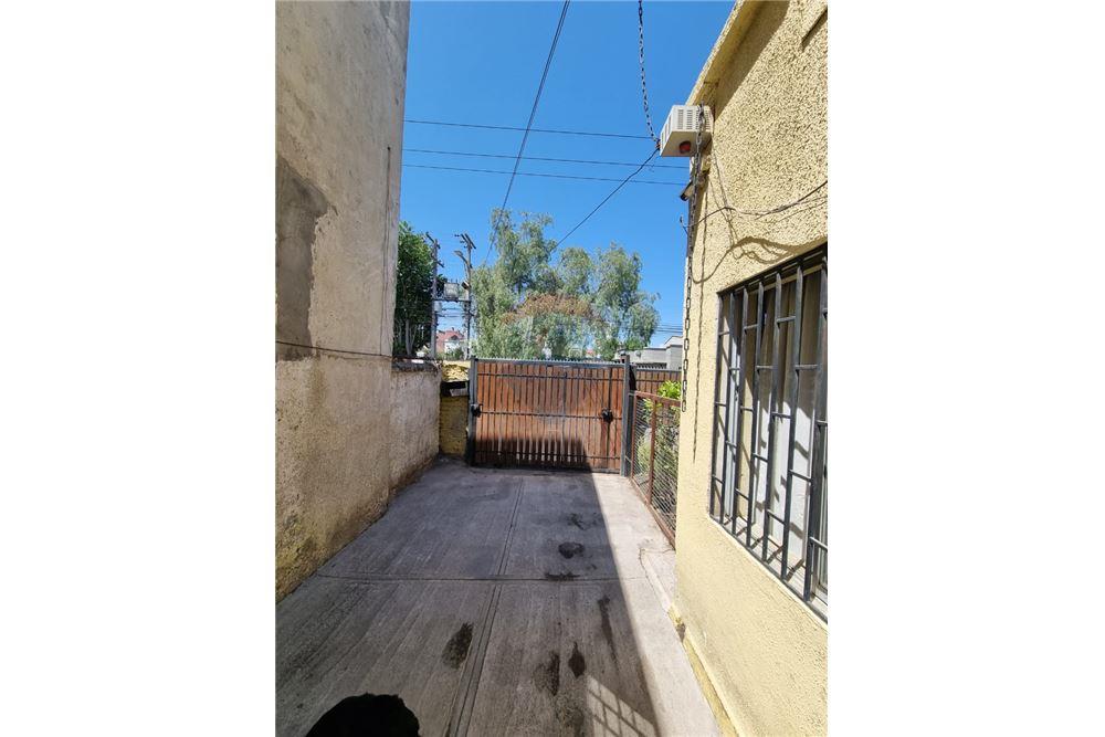 Residential - Bahay - San Miguel, Santiago, Metropolitana De Santiago - CL - 14 - 1028018386-411