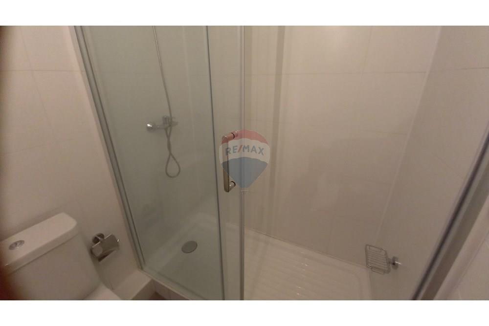 Elamine - Korter - Ñuñoa, Santiago, Metropolitana De Santiago - CL - baño 1 2.jpg - 1028050078-627