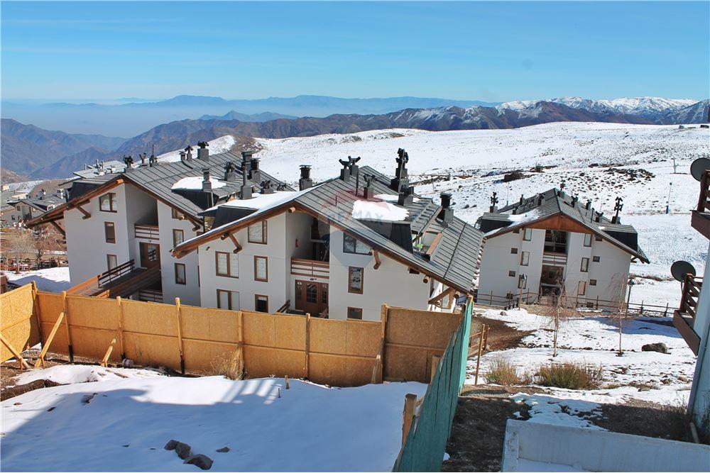 Residenziale - Terreno - Lo Barnechea, Santiago, Metropolitana De Santiago - CL - Altro - 1028109022-1009