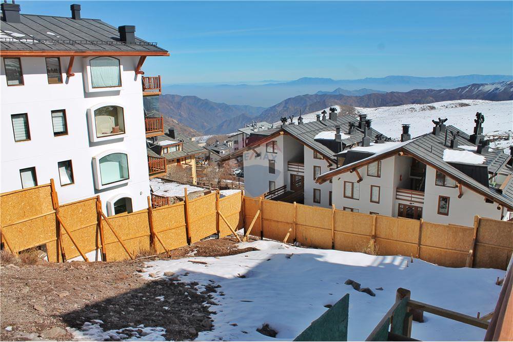 Residenziale - Terreno - Lo Barnechea, Santiago, Metropolitana De Santiago - CL - Altro - 1028109022-1009