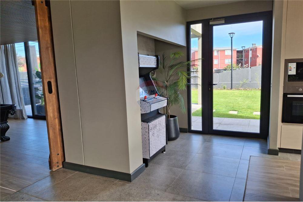 住宅 - 公寓/单元房 - La Florida, Santiago, Metropolitana De Santiago - CL - 21 - 1028018320-276