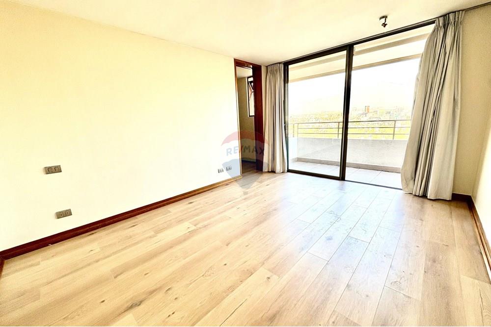 Residential - Stanovanje - Vitacura, Santiago, Metropolitana De Santiago - CL - WhatsApp Image 2025-10-02 at 2.28.46 PM (2).jpeg - 1028096115-6