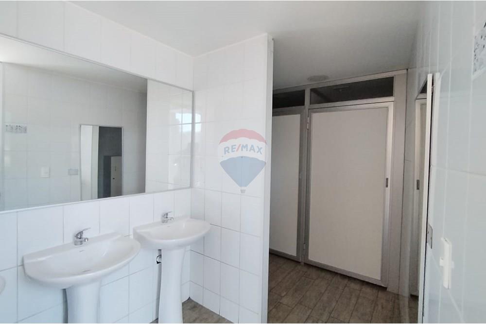 Turunduslik - Kontoripind - Providencia, Santiago, Metropolitana De Santiago - CL - WhatsApp Image 2025-10-15 at 10.39.48 (2).jpeg - 1028036052-361