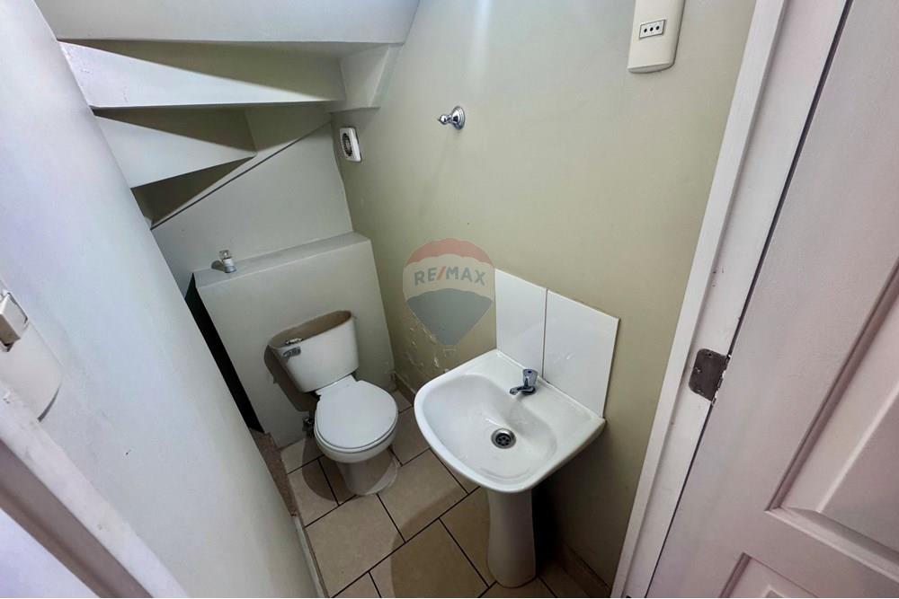 Жилищен - Къща - Maipú, Santiago, Metropolitana De Santiago - CL - IMG_8268.jpg - Тоалетна - 1028018291-704