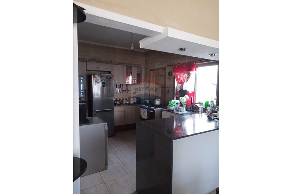 住宅 - 房子 - La Cisterna, Santiago, Metropolitana De Santiago - CL - b82e3620-1d0b-464b-a0bd-9096fc11c850.jpeg - 1028100035-49