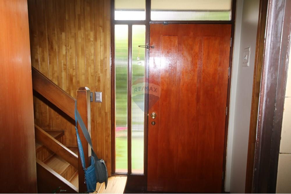 Casa de esquina - Venta - Las Condes, Santiago, Metropolitana De Santiago - IMG_4286.JPG - 1028109076-8