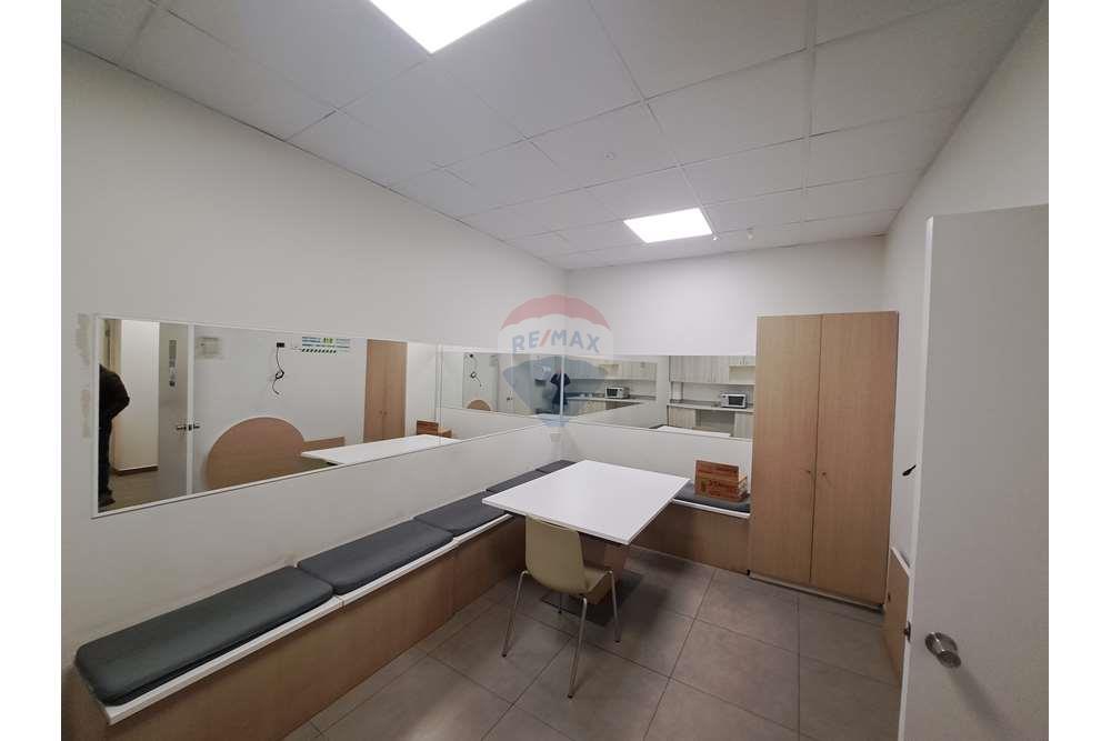 Επαγγελματικό - Εμπορικό - Las Condes, Santiago, Metropolitana De Santiago - CL - 20231004_093707.jpg - 1028091006-657