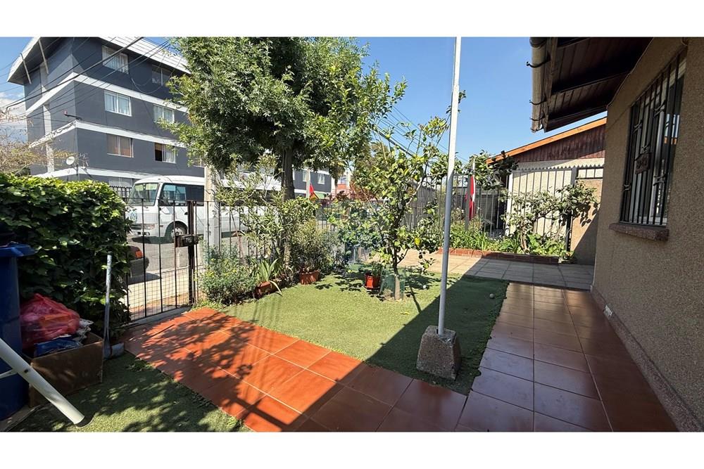 Жилищен - Къща - La Florida, Santiago, Metropolitana De Santiago - CL - image00008.jpeg - 1028050142-411