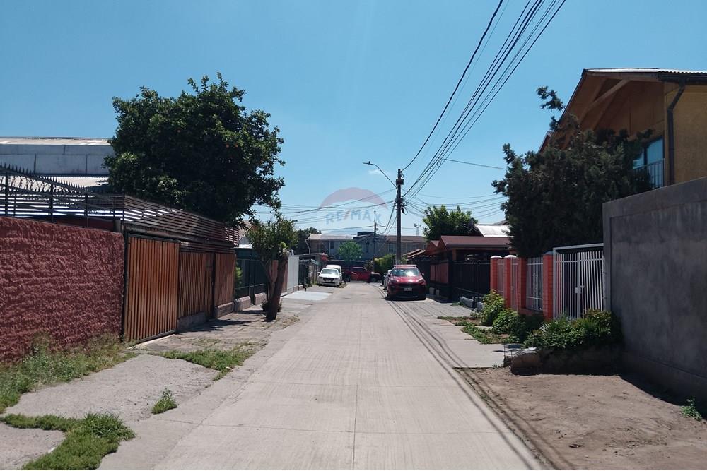 Residential - Hus - Pudahuel, Santiago, Metropolitana De Santiago - CL - 16.jpeg - 1028050105-570