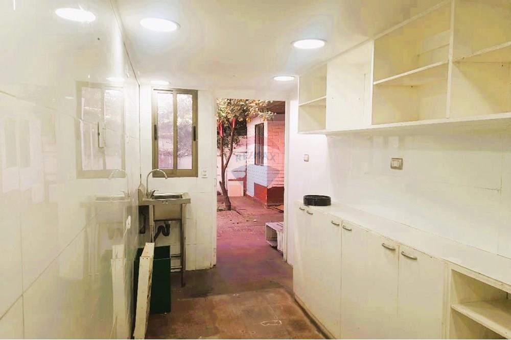 באזור מגורים - בית פרטי - La Florida, Santiago, Metropolitana De Santiago - CL - 16.jpg - 1028037200-25