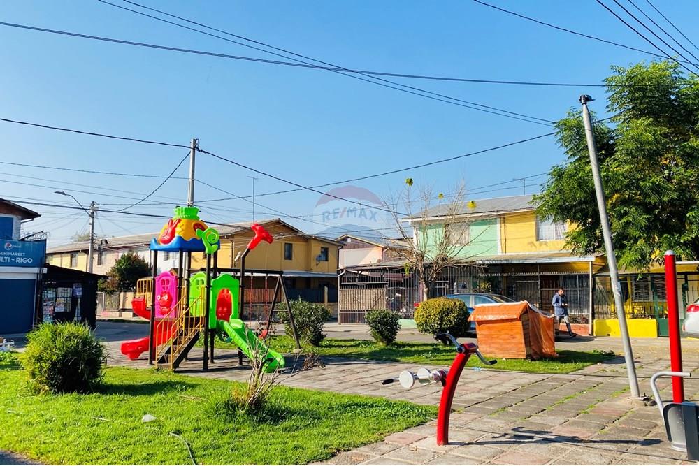 Residential - Отдельно стоящий дом - La Granja, Santiago, Metropolitana De Santiago - CL - IMG_4539.jpg - 1028018342-310