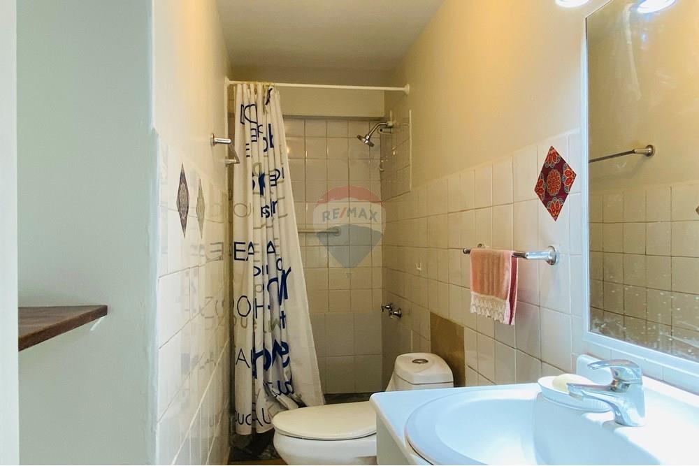 Residential - Отдельно стоящий дом - La Granja, Santiago, Metropolitana De Santiago - CL - IMG_4558.jpg - 1028018342-310