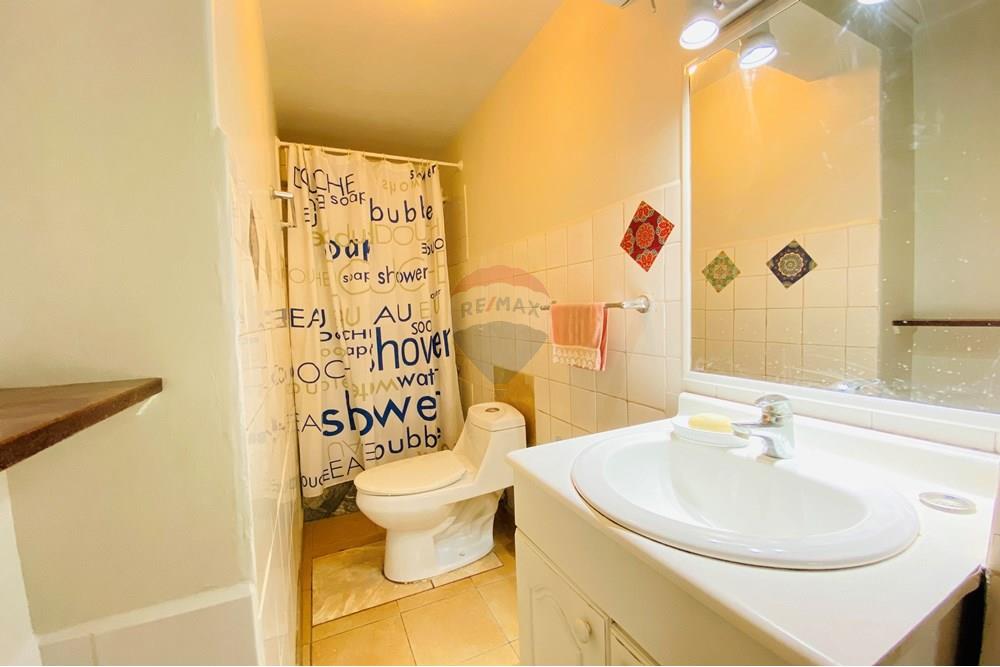 Residential - Отдельно стоящий дом - La Granja, Santiago, Metropolitana De Santiago - CL - IMG_4562.jpg - 1028018342-310