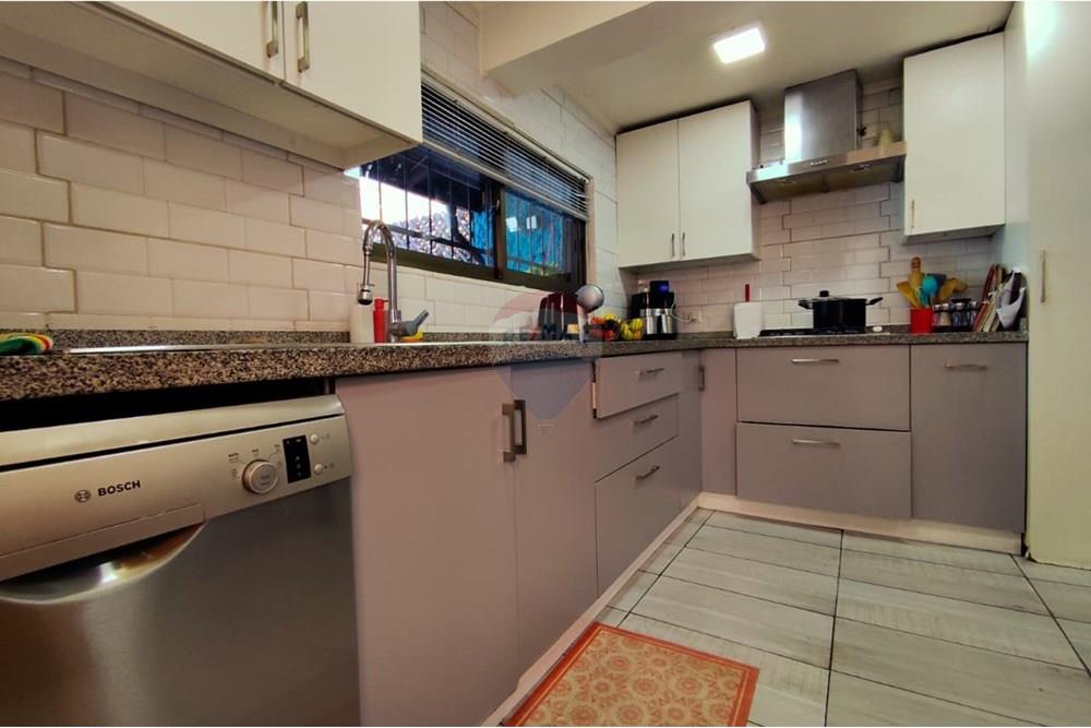 Residential - Rumah Terpisah - La Reina, Santiago, Metropolitana De Santiago - CL - IMG-20250925-WA0051.jpg - 1028100011-168