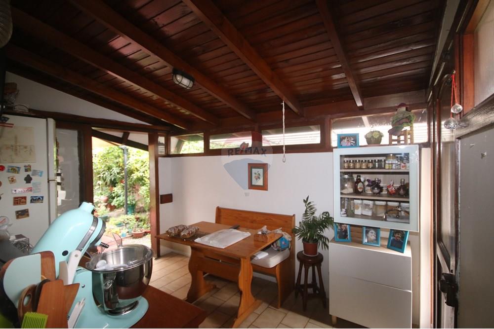 Casa de esquina - Venta - Las Condes, Santiago, Metropolitana De Santiago - IMG_4276.JPG - Comedor diario - 1028109076-8