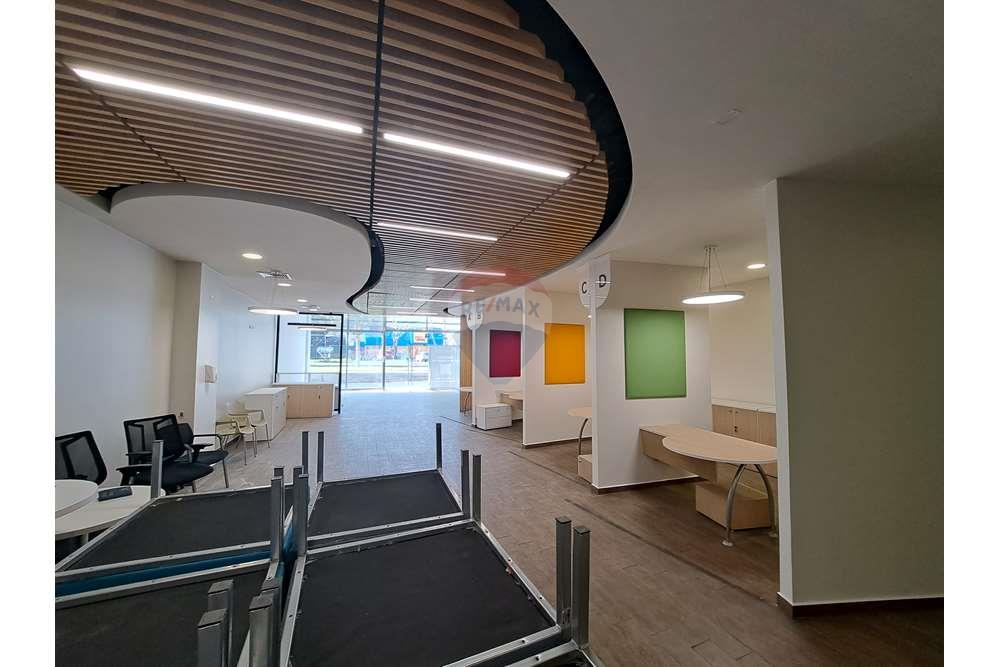 Επαγγελματικό - Εμπορικό - Las Condes, Santiago, Metropolitana De Santiago - CL - 20231004_093820.jpg - 1028091006-657