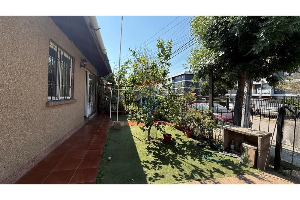 Жилищен - Къща - La Florida, Santiago, Metropolitana De Santiago - CL - image00005.jpeg - 1028050142-411