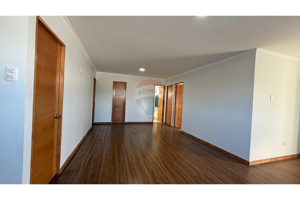 Dzīvojamais - Savrupmāja - San Bernardo, Maipo, Metropolitana De Santiago - CL - WhatsApp Image 2025-06-16 at 12.43.31 PM.jpeg - 1028050189-77