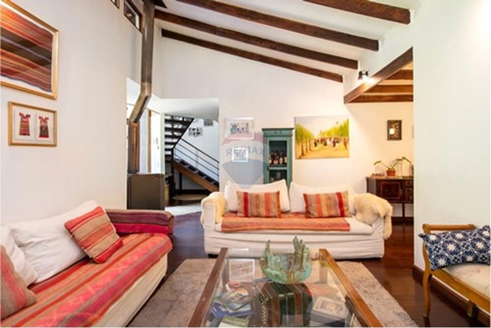 Residenční - Dům - Las Condes, Santiago, Metropolitana De Santiago - CL - living3.jpg - 1028050070-646