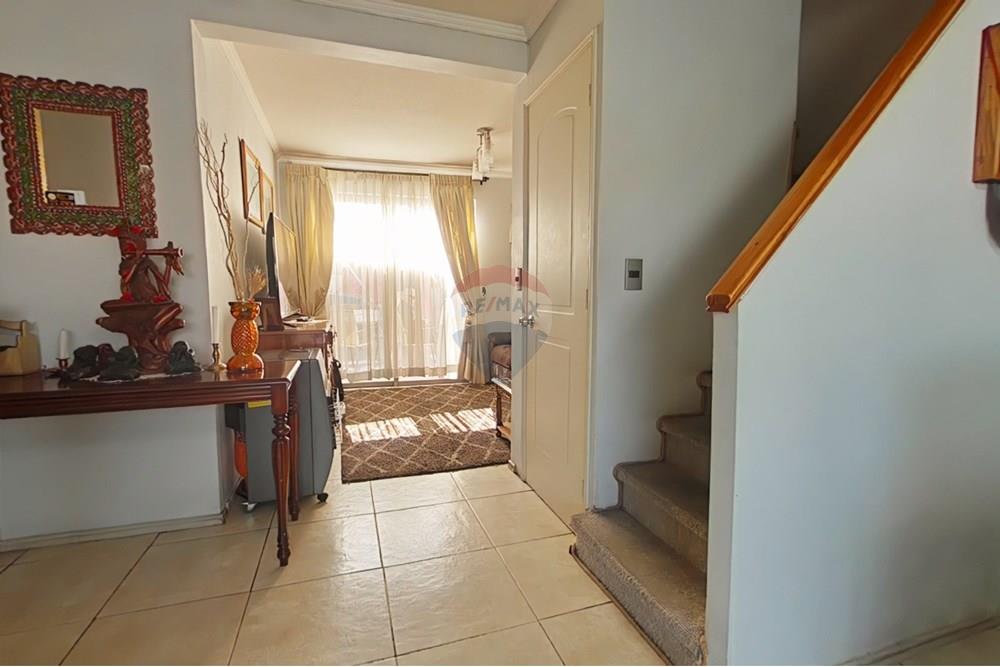 Konut - Bitiþik Villa - La Florida, Santiago, Metropolitana De Santiago - CL - Comedor (2).jpg - 1028018589-8