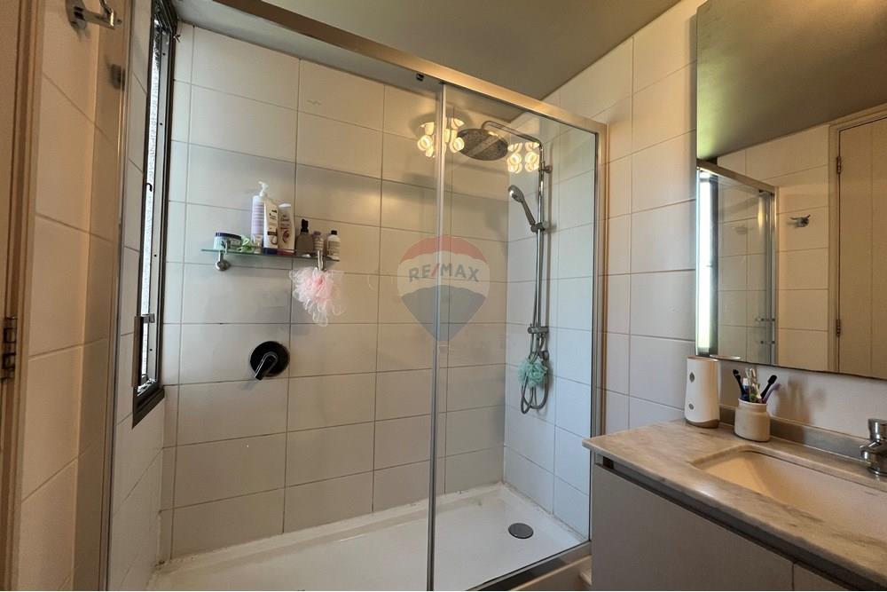 Elamine - Eramu - Huechuraba, Santiago, Metropolitana De Santiago - CL - IMG_4567 2.jpeg - 1028057106-139