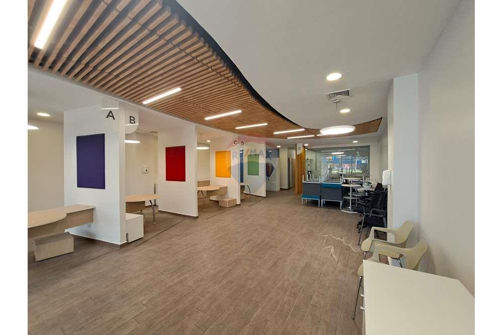 Επαγγελματικό - Εμπορικό - Las Condes, Santiago, Metropolitana De Santiago - CL - 20231004_093602.jpg - 1028091006-657