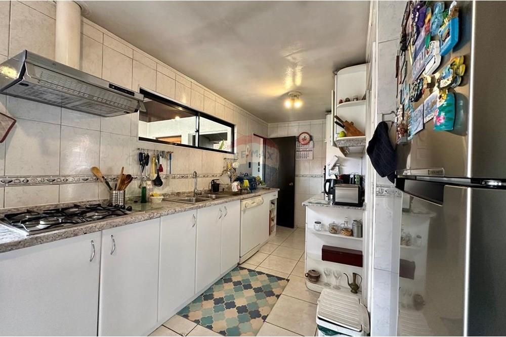 Dzīvojamais - Savrupmāja - La Reina, Santiago, Metropolitana De Santiago - CL - WhatsApp Image 2024-11-12 at 10.22.19 AM (2).jpeg - 1028103008-67