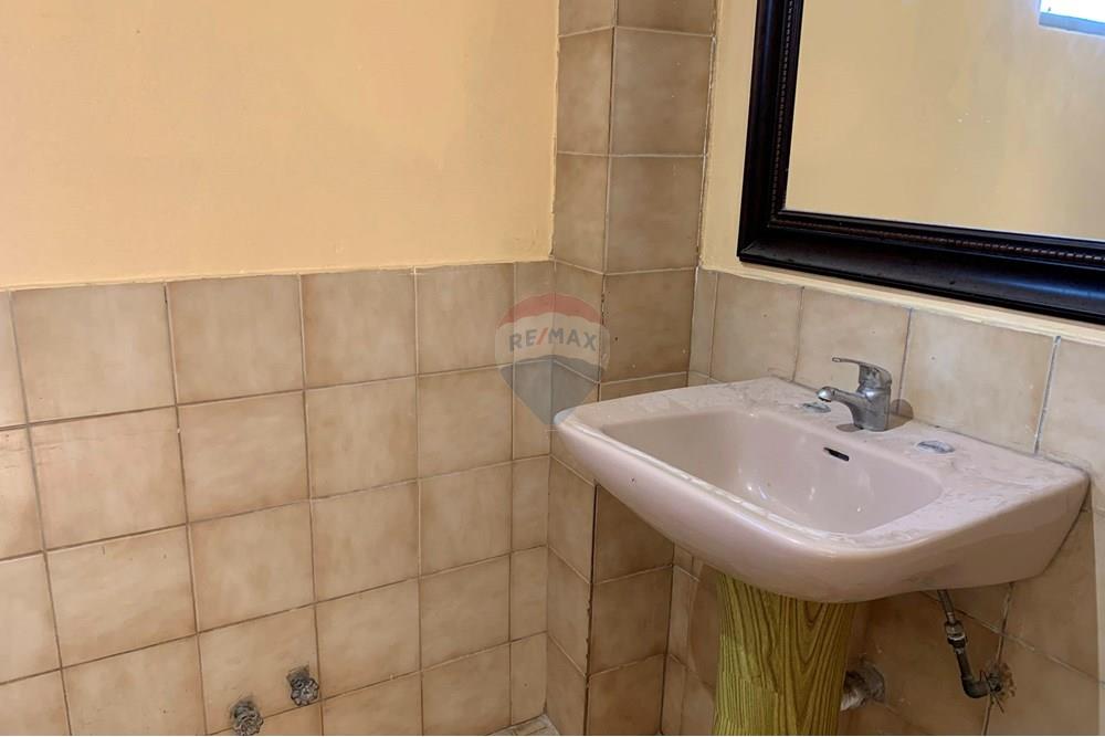 Elamine - Eramu - Coquimbo, Elqui, Coquimbo - CL - IMG_0284.jpg - Vannituba - 1028018333-414