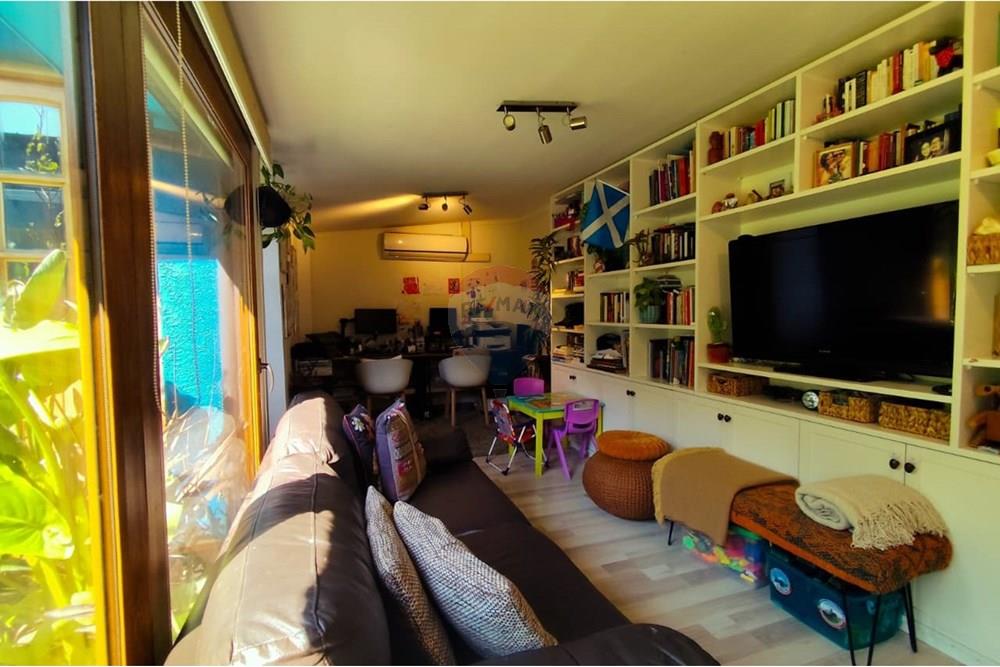 Residential - Rumah Terpisah - La Reina, Santiago, Metropolitana De Santiago - CL - IMG-20250925-WA0071.jpg - 1028100011-168