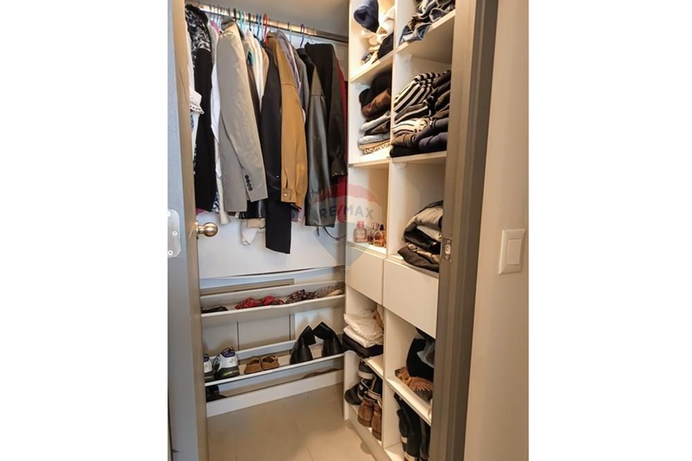 Departamento - Arriendo - Ñuñoa, Santiago, Metropolitana De Santiago - Closet con zapatero.jpg - 1028096063-30