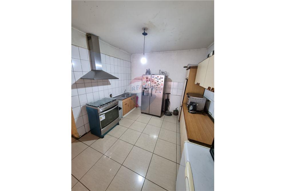 Residential - Bahay - San Miguel, Santiago, Metropolitana De Santiago - CL - 7 - 1028018386-411