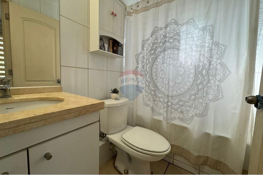 Dzīvojamais - Savrupmāja - Peñalolén, Santiago, Metropolitana De Santiago - CL - IMG-20250821-WA0158.jpg - 1028098017-249