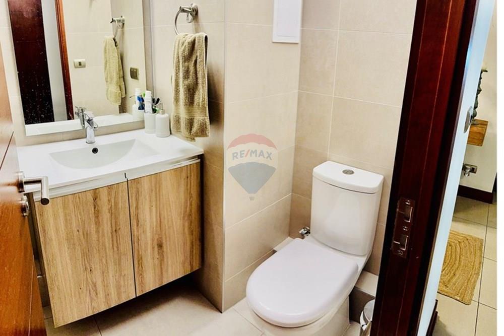 Residential - Stanovanje - Las Condes, Santiago, Metropolitana De Santiago - CL - baño dormitorios 2.jpg - 1028018054-381