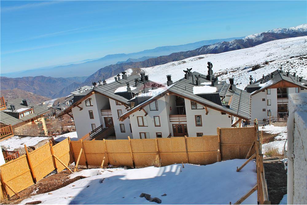 Residenziale - Terreno - Lo Barnechea, Santiago, Metropolitana De Santiago - CL - Altro - 1028109022-1009